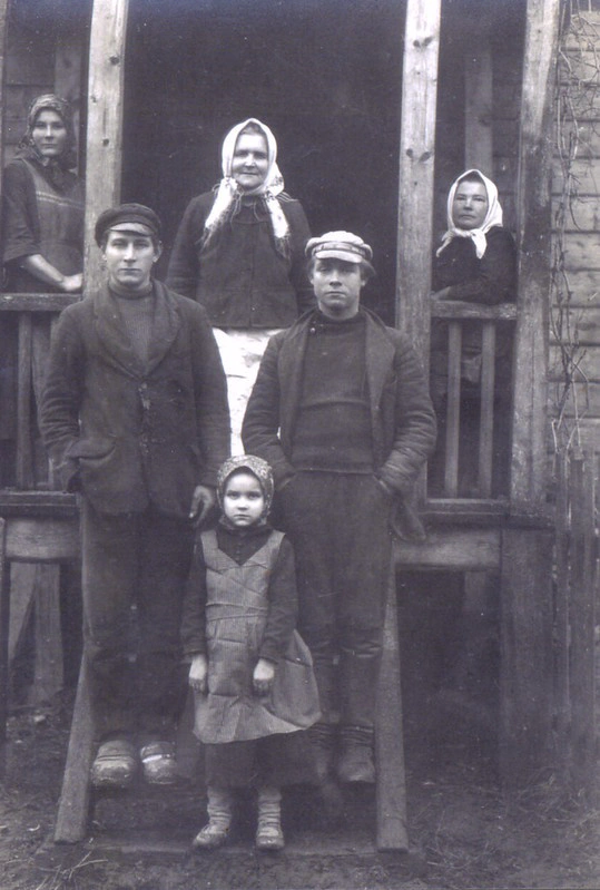 People on steps of Digiani farm